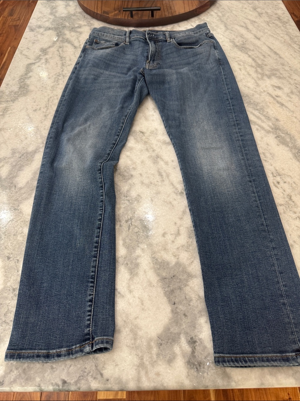 Lucky Brand Straight Men’s Jeans in Medium Blue Wash